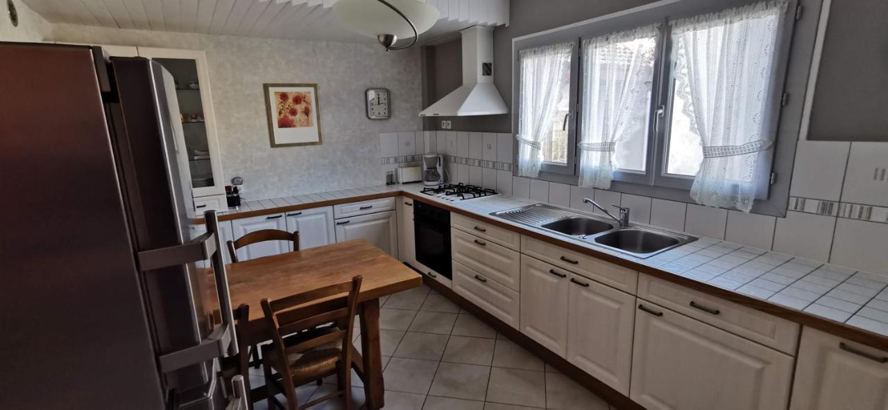 Logement Hyper Centre Champagnole Esterno foto